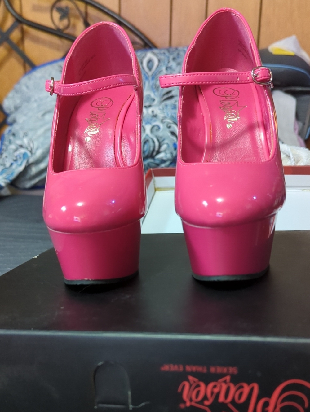 PINK Victoria's Secret Patent Platform Mary Jane Heels in Hot Pink
